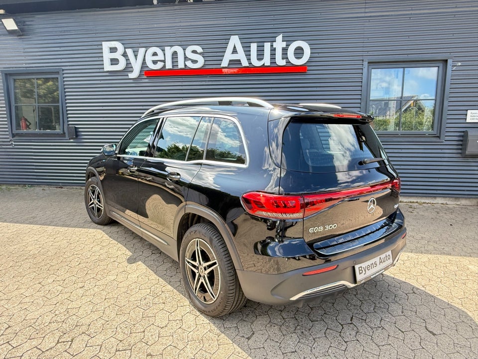 Mercedes EQB300 AMG Line 4Matic 5d