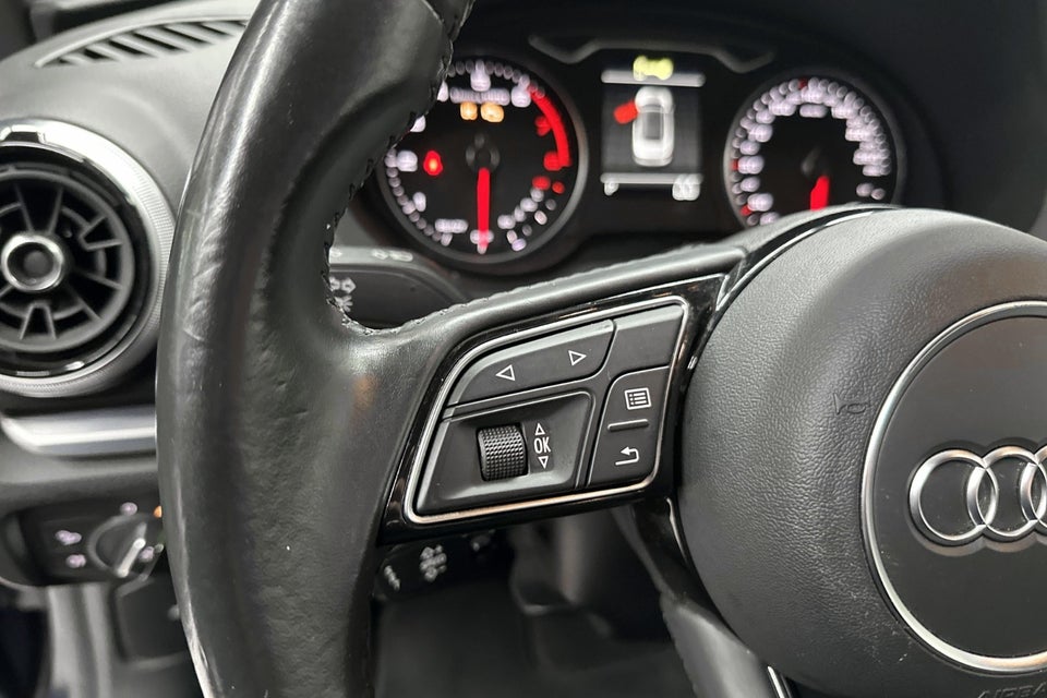 Audi A3 35 TFSi Sport Limited plus Cabriolet S-tr. 2d