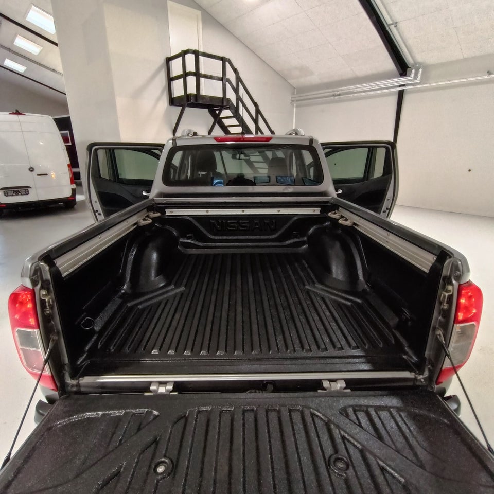 Nissan Navara 2,3 dCi 190 Db.Kab Tekna aut. 4d