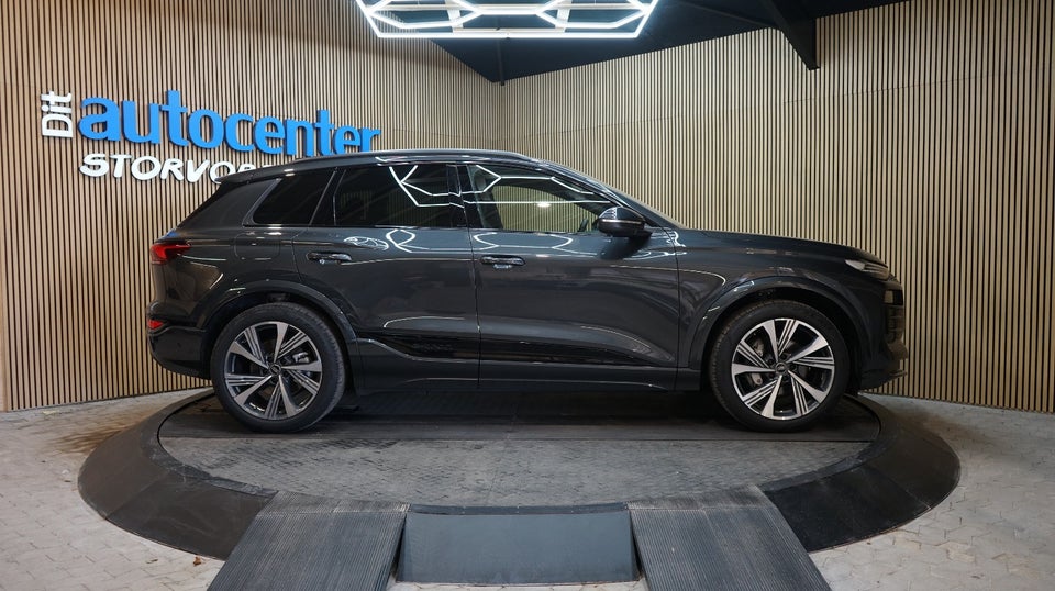 Audi Q6 e-tron S-line quattro 5d