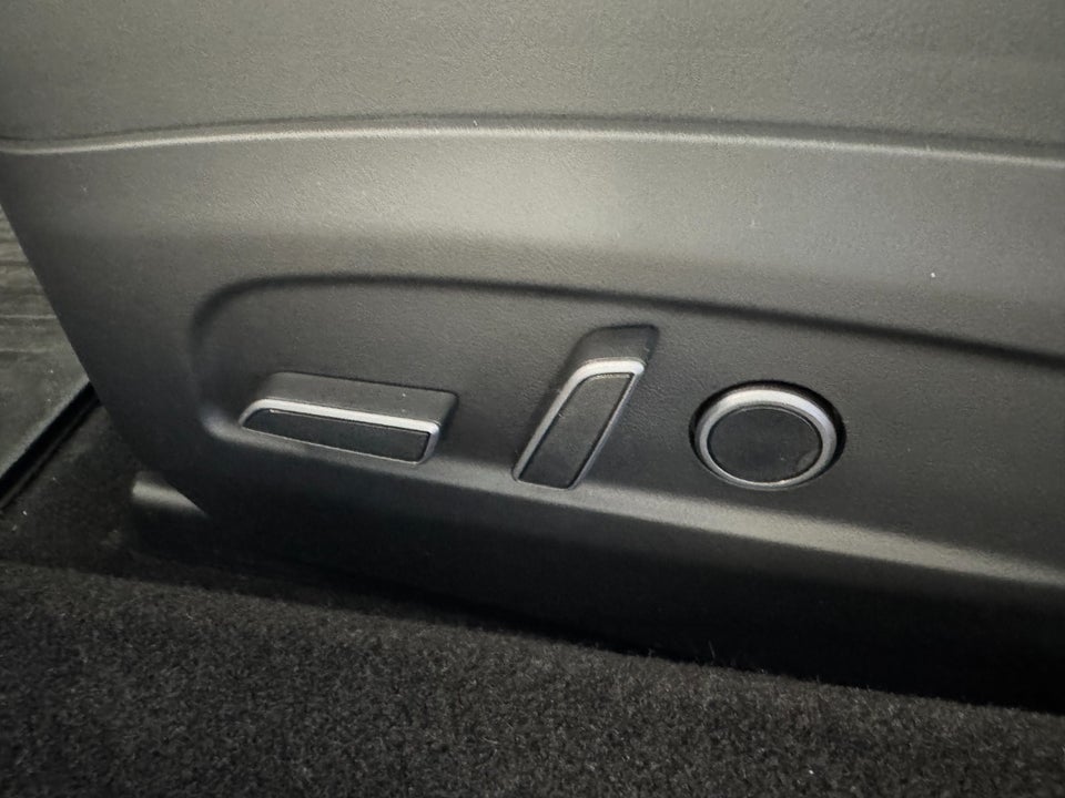 Tesla Model 3 RWD 4d