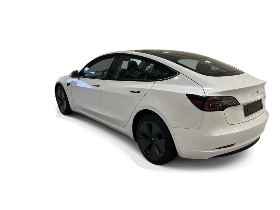 Tesla Model 3 Standard Range+ RWD 4d