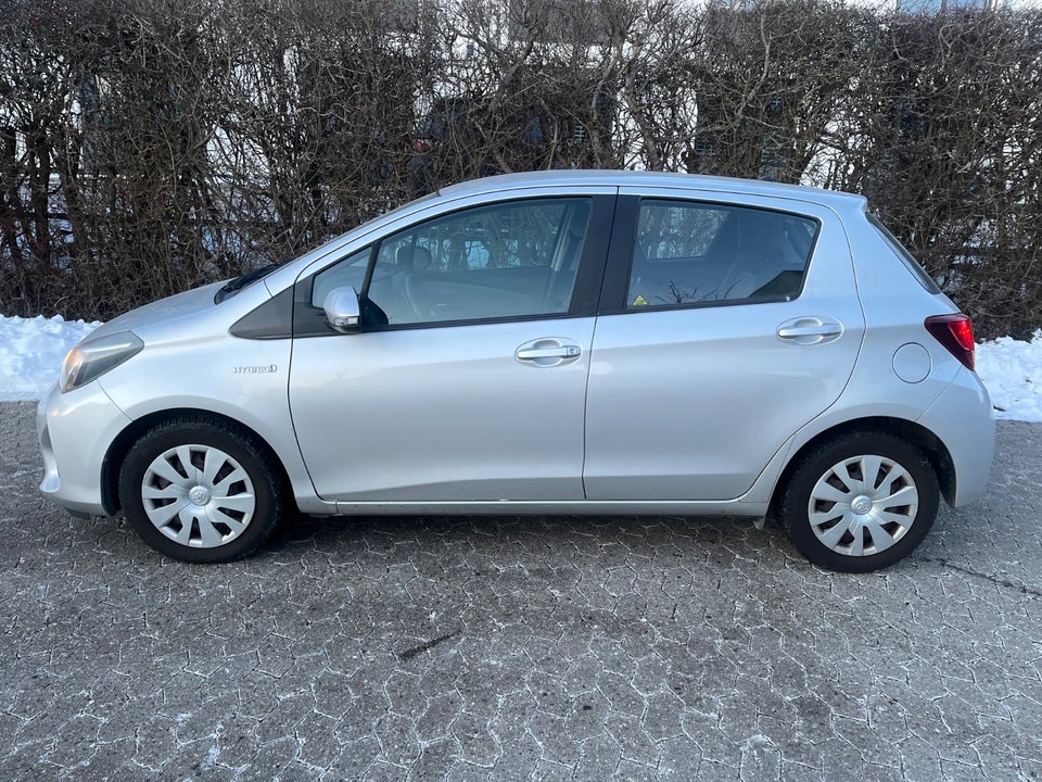 Toyota Yaris 1,5 Hybrid H2 Premium e-CVT 5d