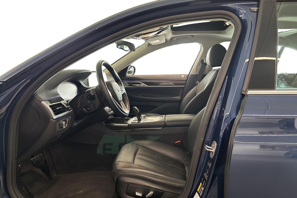 BMW 745e 3,0 Connected aut. 4d