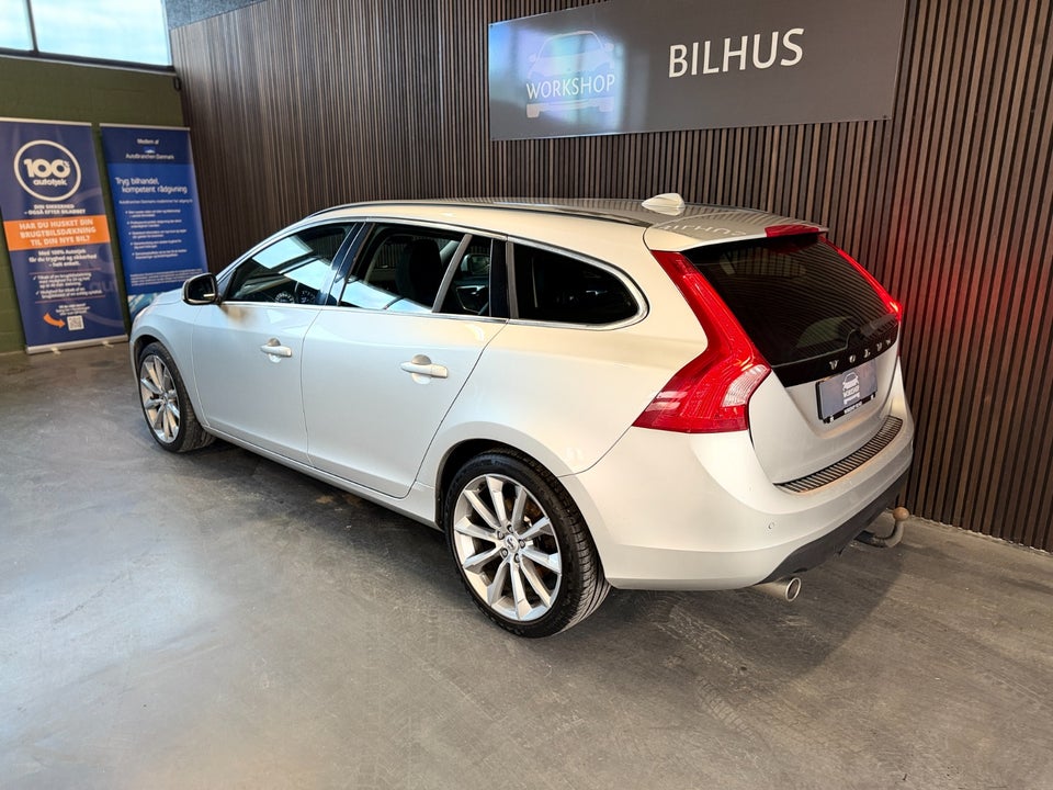Volvo V60 2,0 D3 136 Momentum 5d