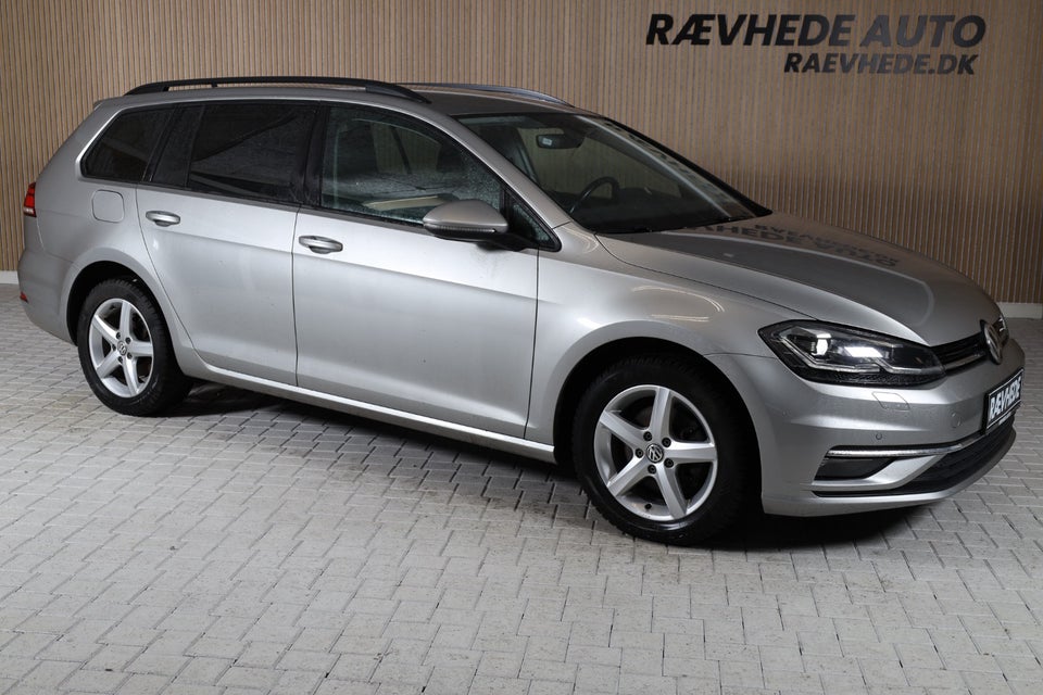 VW Golf VII 1,6 TDi 115 Comfortline Variant DSG 5d