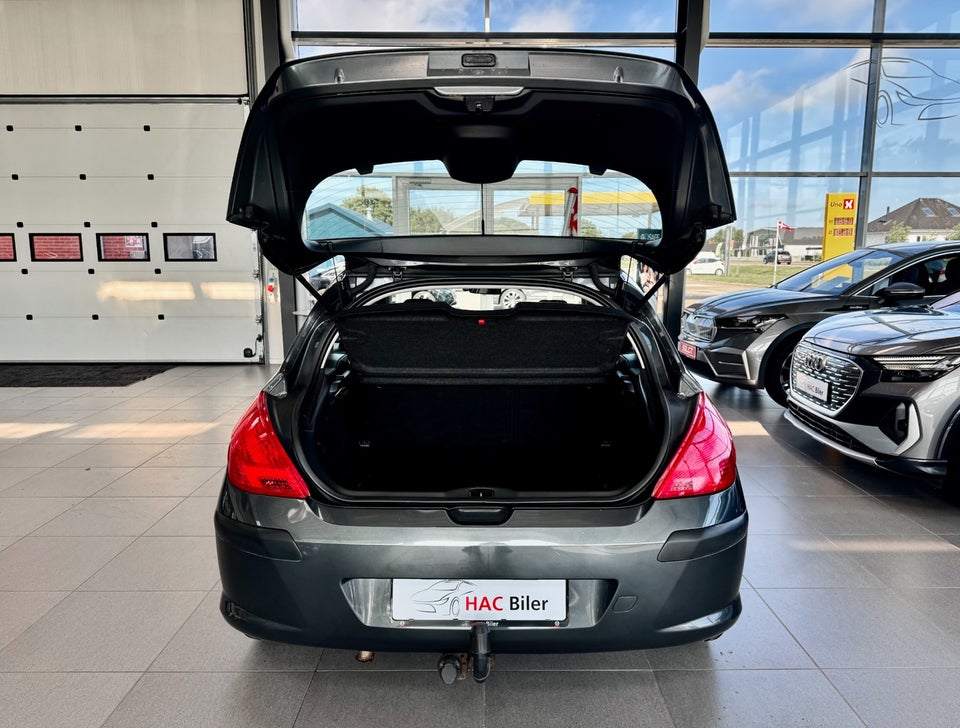 Peugeot 308 1,6 VTi Premium 5d