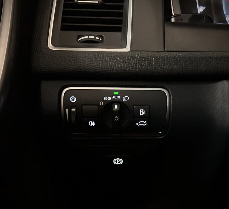 Volvo XC60 2,0 D4 190 Momentum aut. 5d