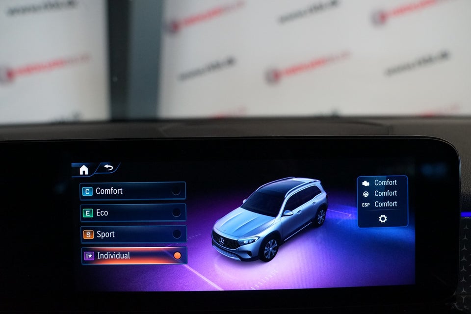 Mercedes EQB300 Progressive 4Matic 5d