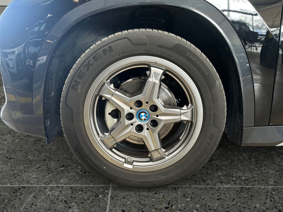 BMW iX1 eDrive20 X-Line 5d