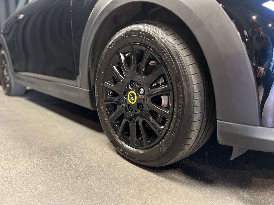 MINI Cooper SE Edition Premium Plus 3d