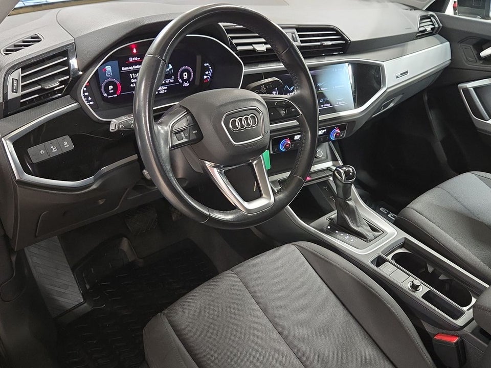 Audi Q3 35 TFSi Advanced S-tr. 5d