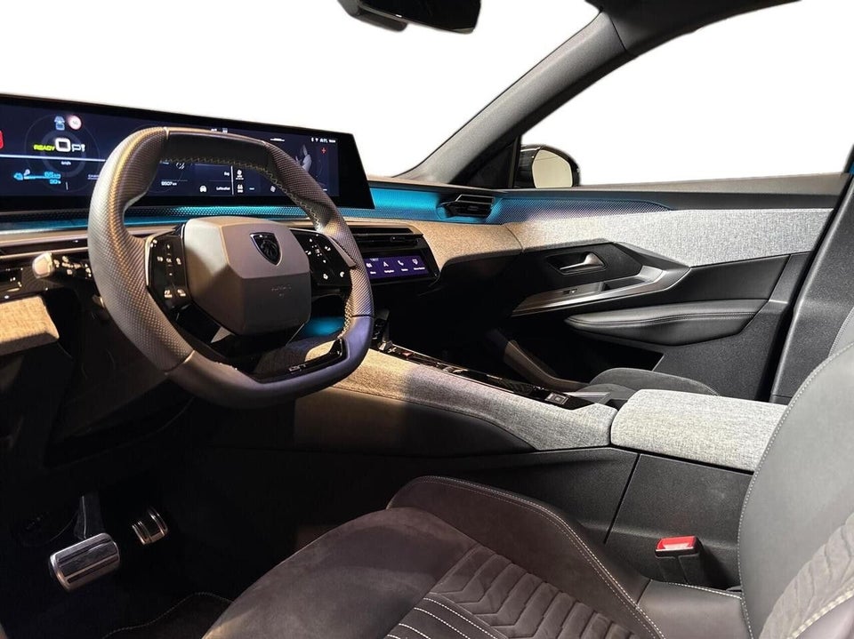 Peugeot e-5008 77 GT Pack 7prs 5d
