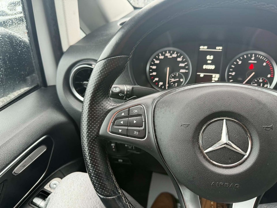 Mercedes Vito 114 2,0 CDi Kassevogn aut. L RWD