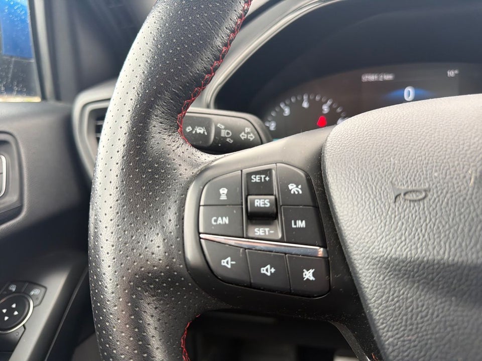 Ford Focus 1,0 EcoBoost ST-Line 5d