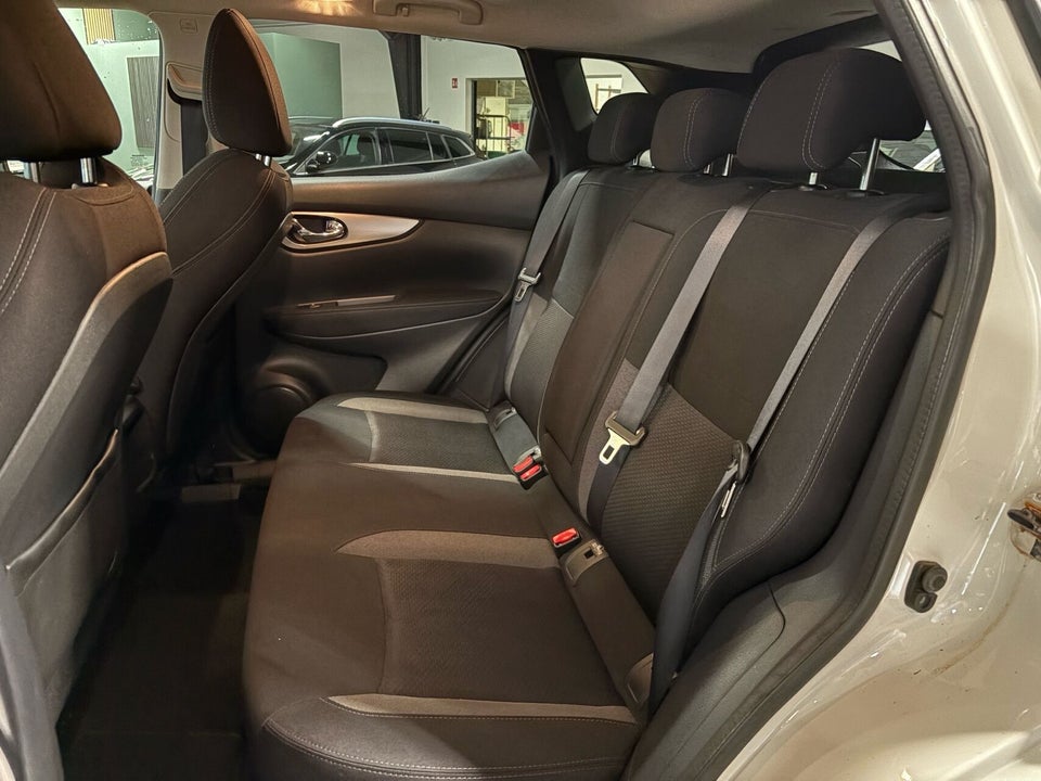 Nissan Qashqai 1,2 Dig-T 115 N-Connecta Vision 5d