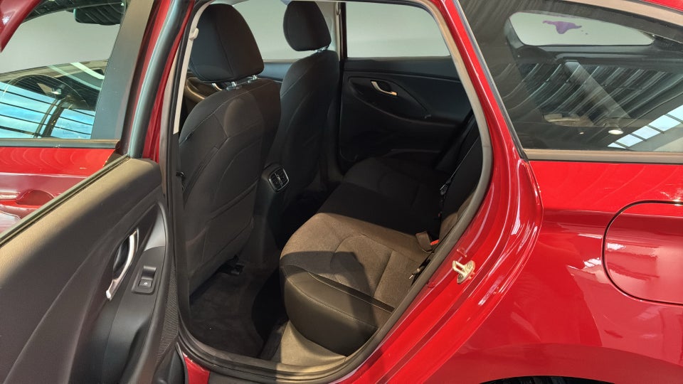 Hyundai i30 1,0 T-GDi Essential stc. DCT 5d
