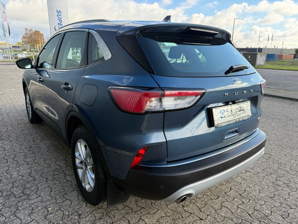 Ford Kuga 2,5 PHEV Titanium CVT 5d