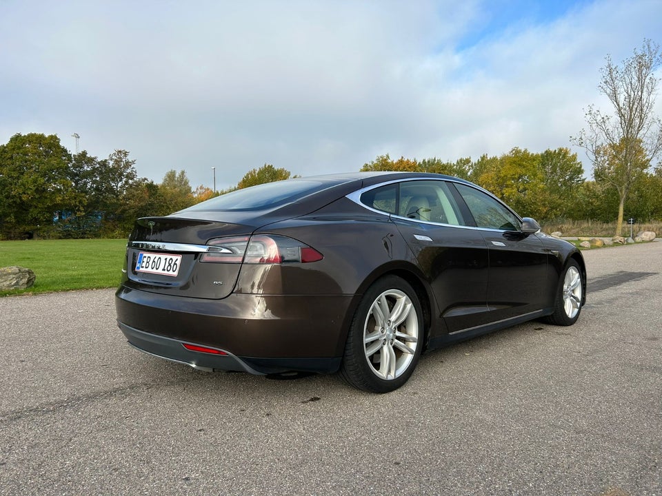 Tesla Model S 85 5d