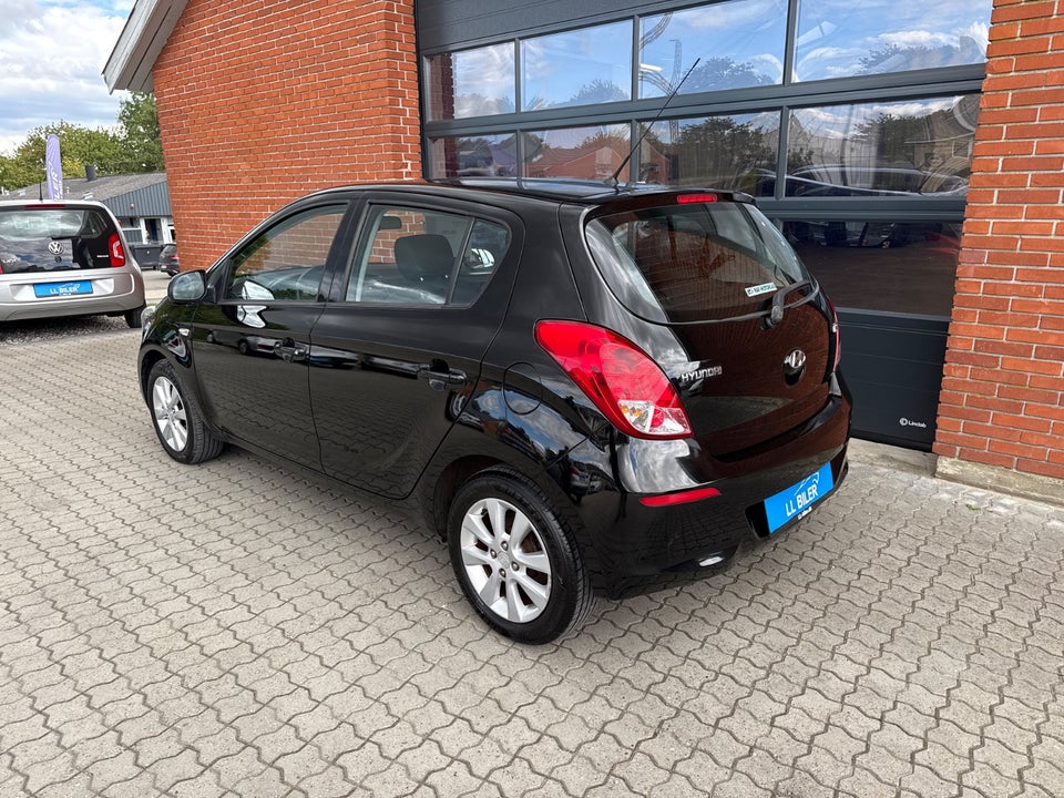 Hyundai i20 1,25 Classic XTR 5d