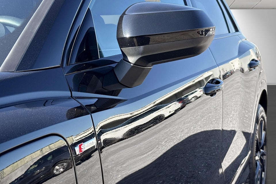 Audi Q3 45 TFSi e S-line plus S-tr. 5d