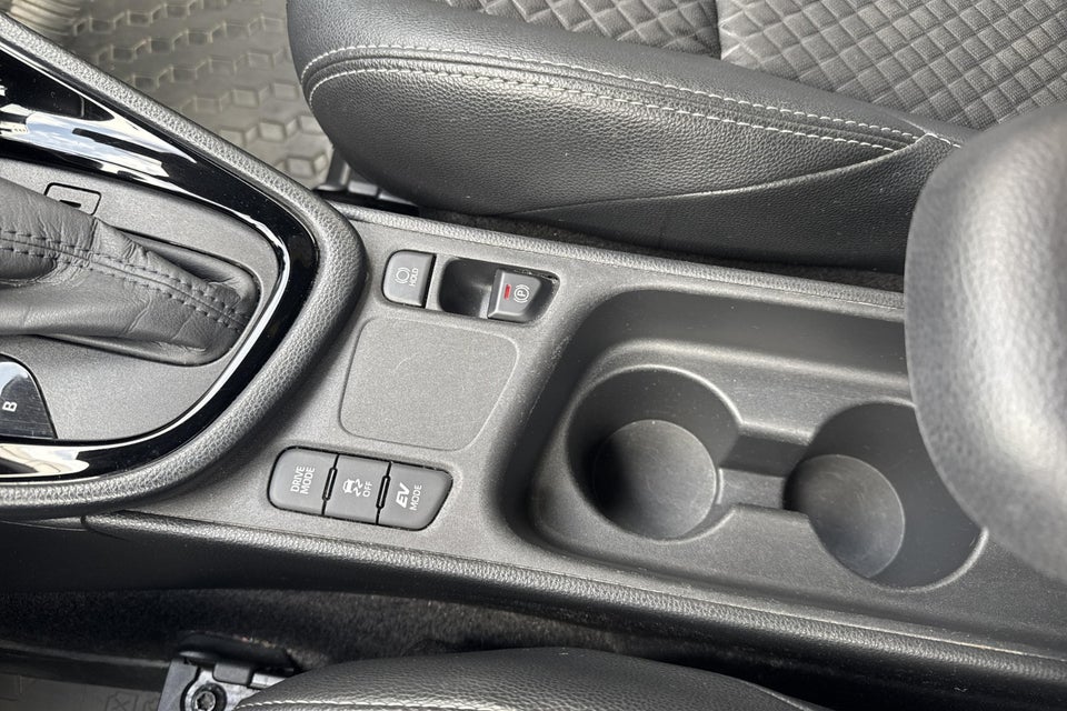 Toyota Yaris 1,5 Hybrid H3 Style e-CVT 5d