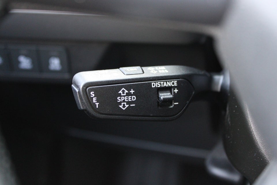 Audi Q4 e-tron 45 S-line 5d