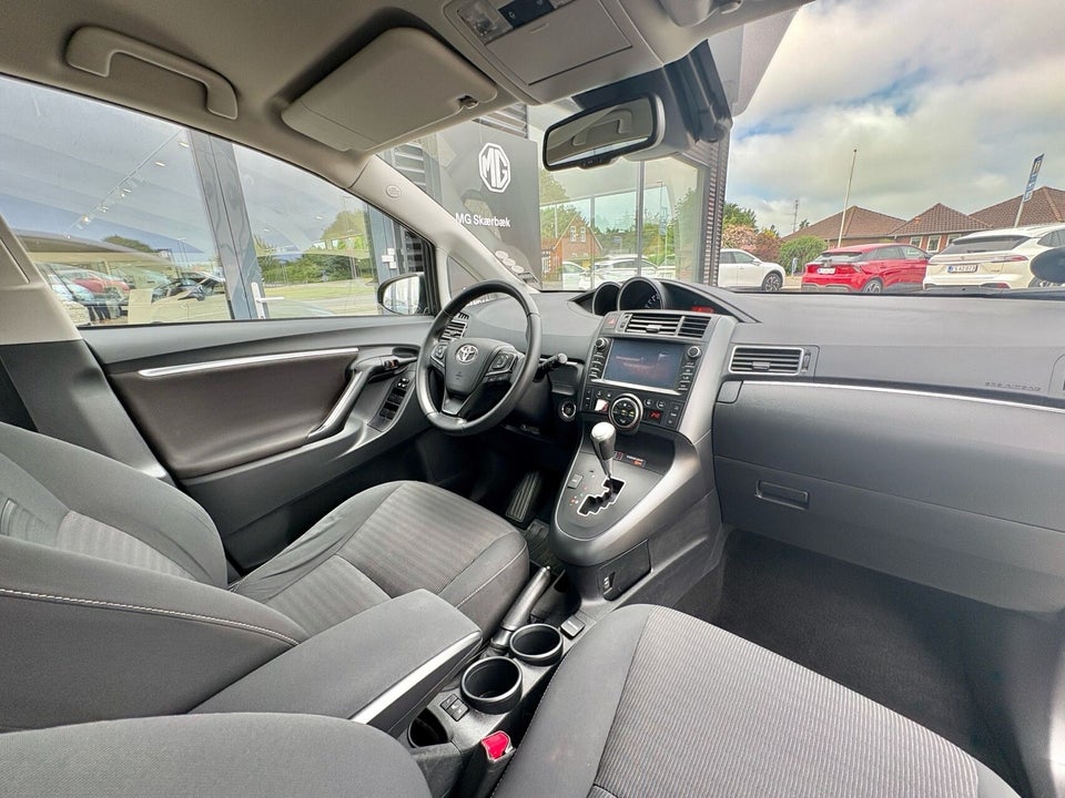 Toyota Verso 1,8 VVT-i T2 Premium MDS 7prs 5d