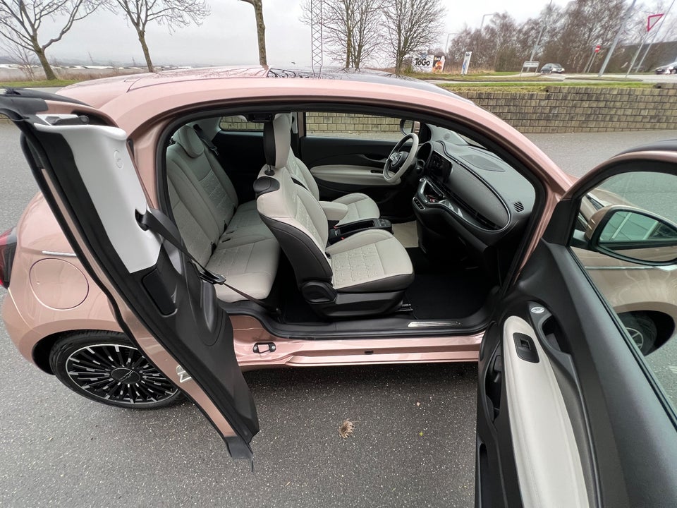 Fiat 500e 42 la Prima 3+1 4d