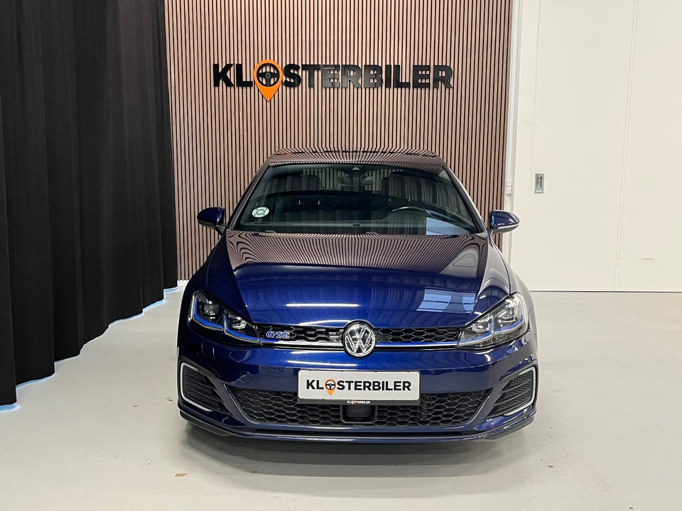 VW Golf VII 1,4 GTE DSG 5d