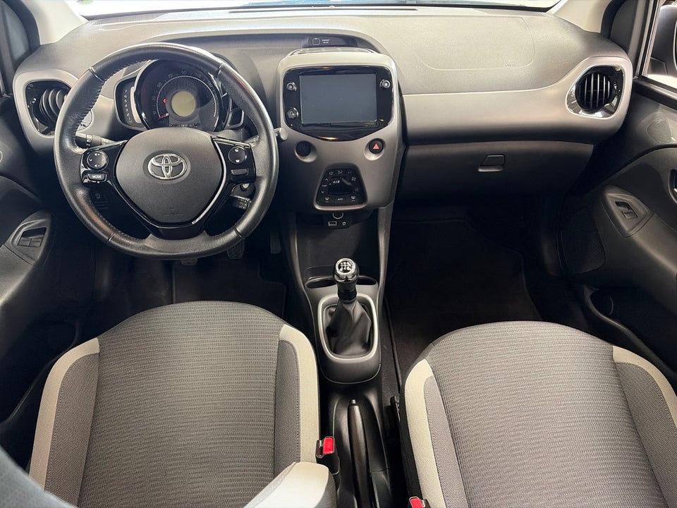 Toyota Aygo 1,0 VVT-i x-cite 5d