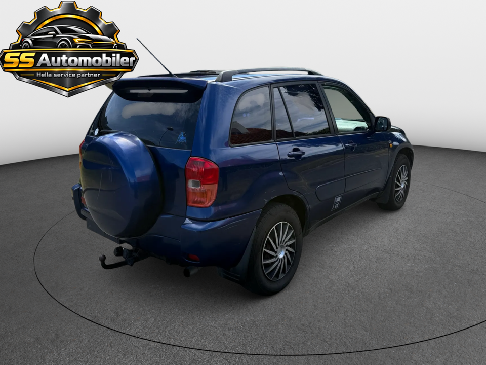 Toyota RAV4 2,0 D-4D 4x4 Van 5d