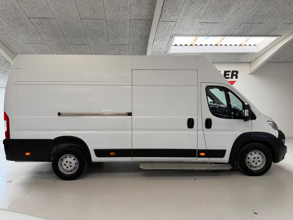 Citroën Jumper 35 2,2 BlueHDi 165 L4H3 FlexLine