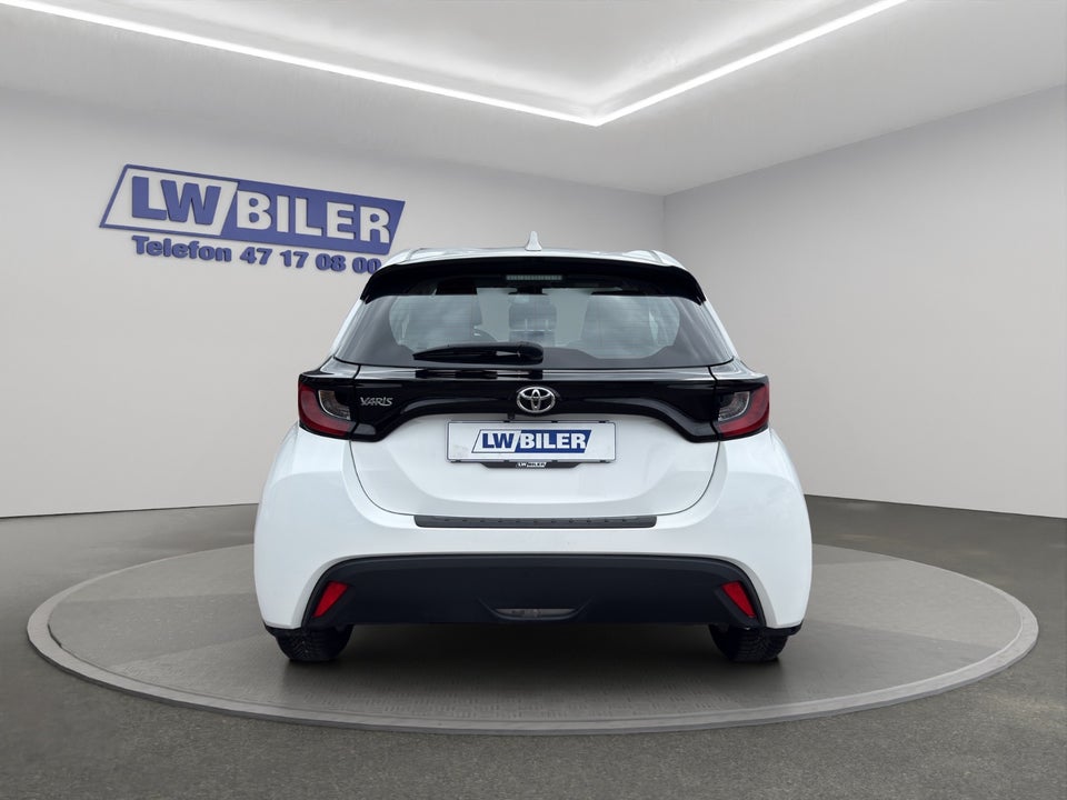 Toyota Yaris 1,0 Active 5d