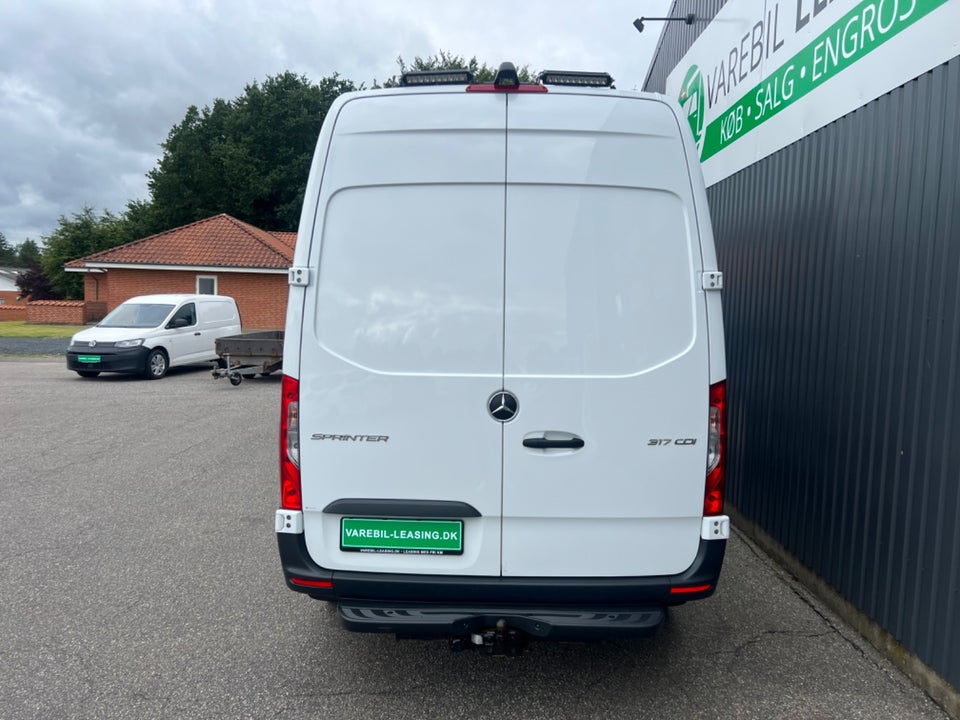 Mercedes Sprinter 317 2,0 CDi A2 Kassevogn aut. RWD