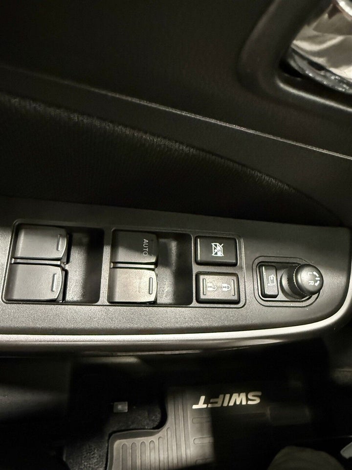 Suzuki Swift 1,2 mHybrid Exclusive CVT 5d