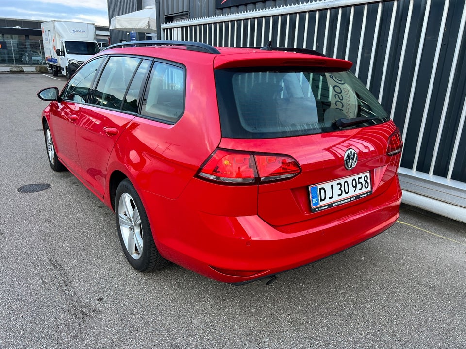 VW Golf VII 1,6 TDi 110 Comfortline Variant DSG BM 5d