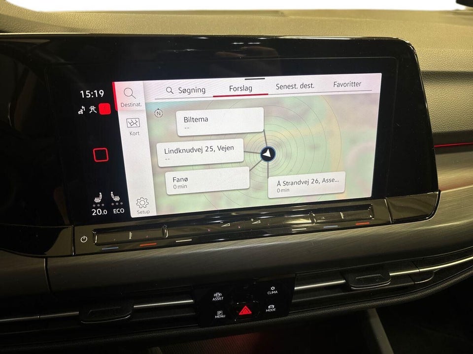 VW Golf VIII 1,4 eHybrid DSG 5d