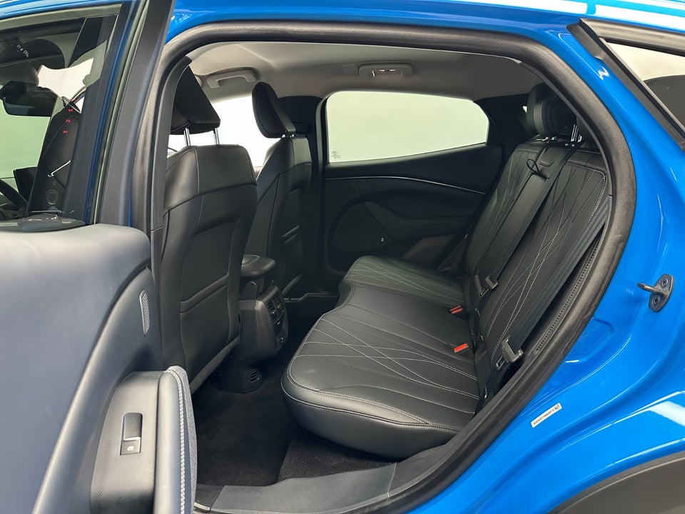 Ford Mustang Mach-E 98 Extended Range 5d