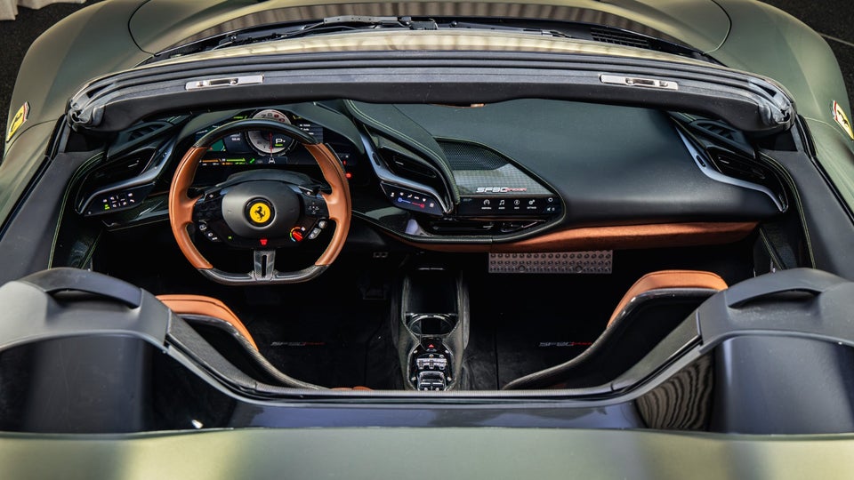 Ferrari SF90 Spider 4,0 DCT 2d