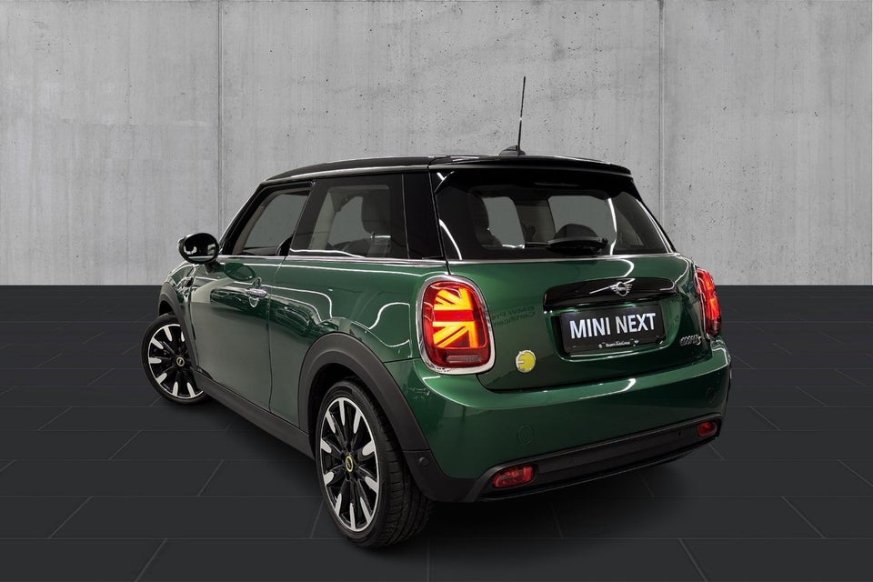 MINI Cooper SE Classic Trim 3d