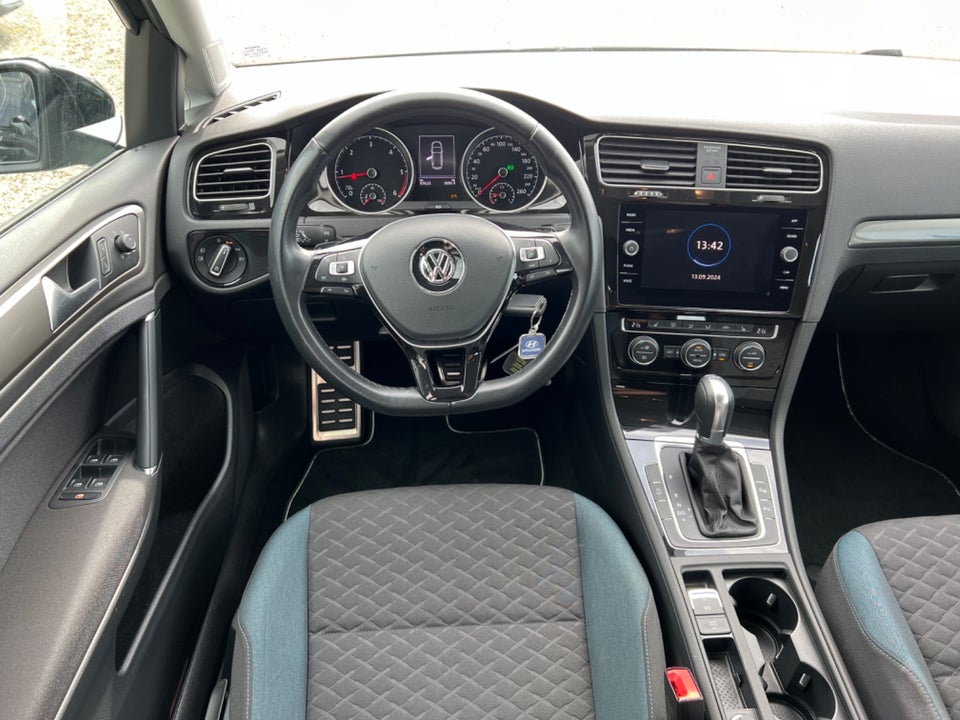 VW Golf VII 1,6 TDi 115 IQ.Drive Variant DSG 5d