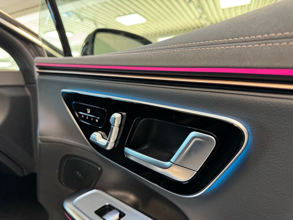 Mercedes EQE300 Electric Art 4d