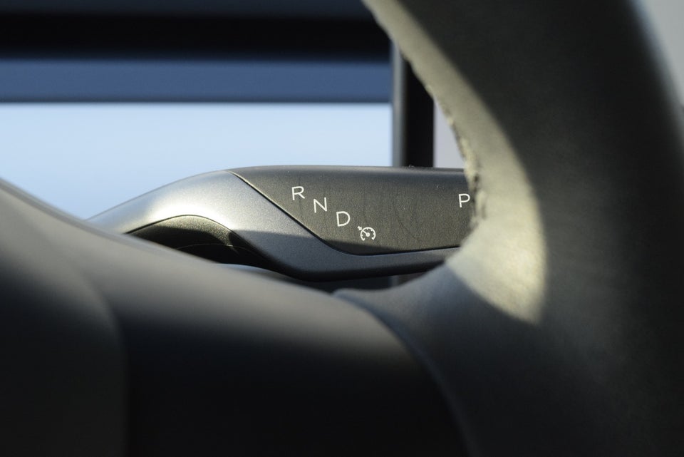 Tesla Model 3 Standard Range+ RWD 4d