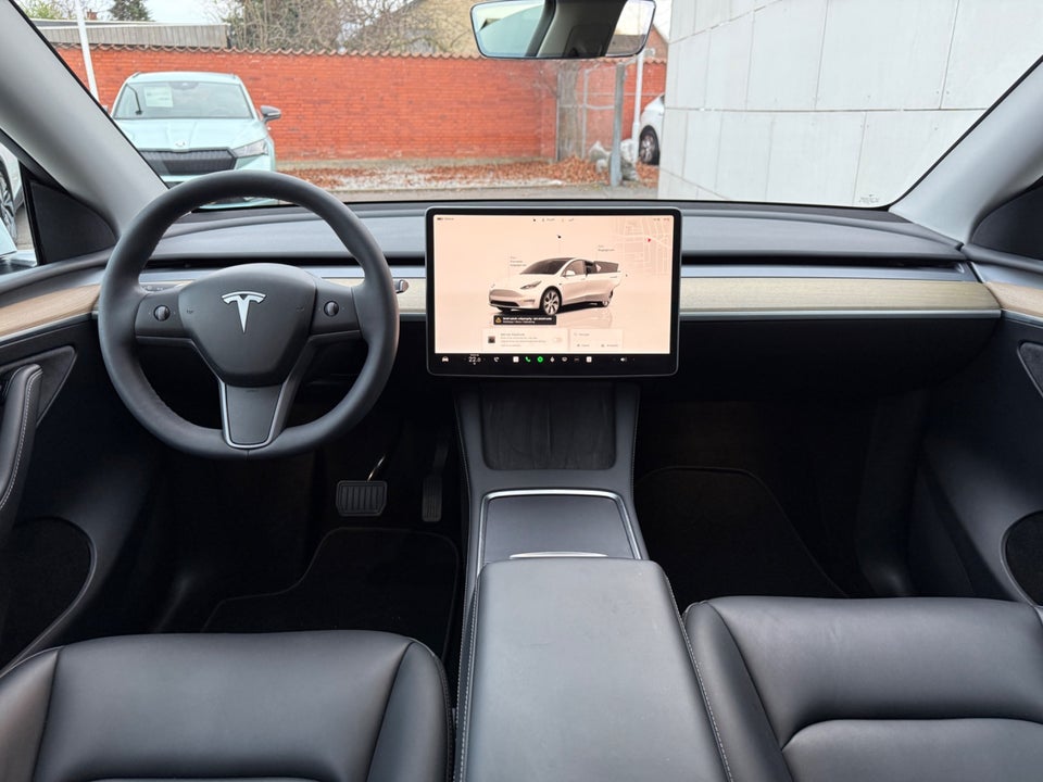 Tesla Model Y RWD 5d