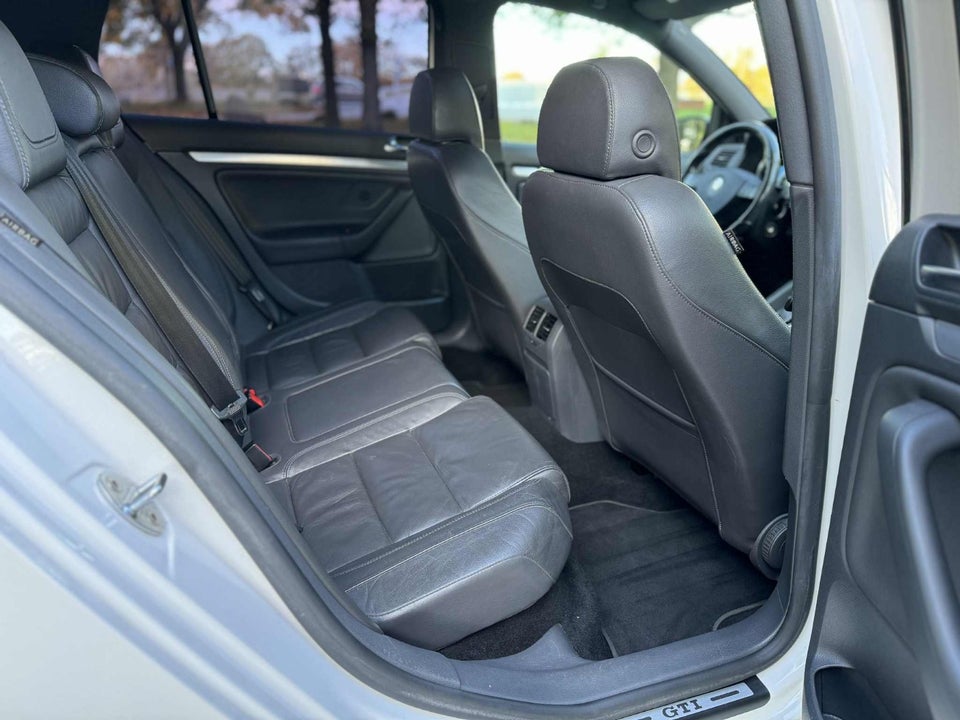 VW Golf V 2,0 GTi DSG 5d