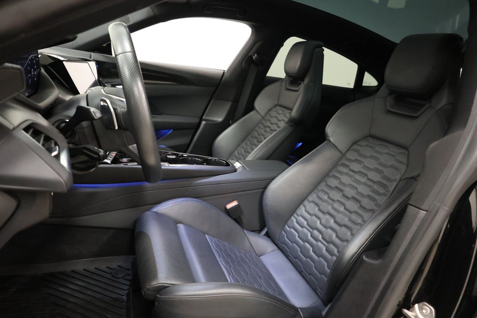 Audi e-tron GT quattro 4d