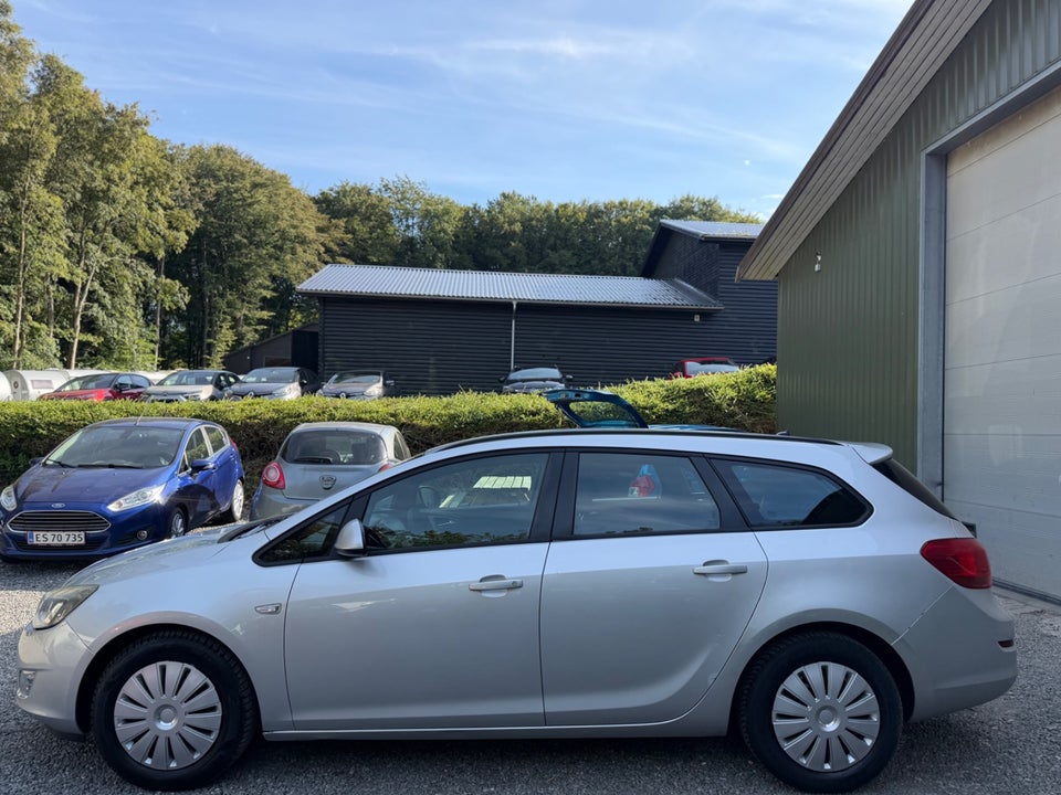 Opel Astra 1,7 CDTi 110 Enjoy 5d