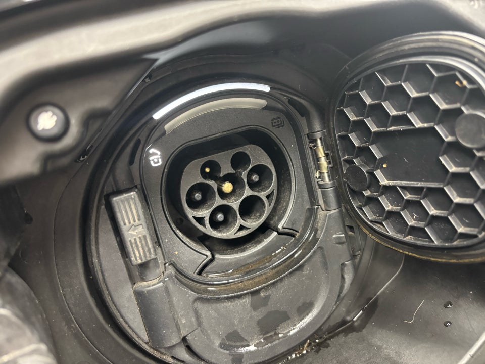 Mercedes A250 e 1,3 AMG Line aut. 4d