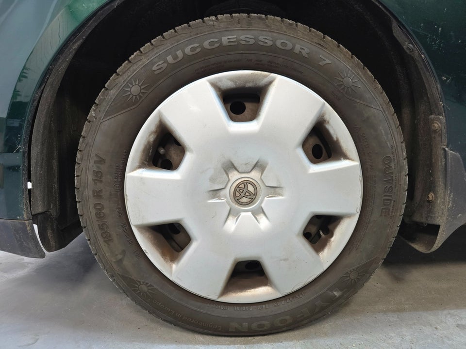 Toyota Corolla 1,6 Terra 5d